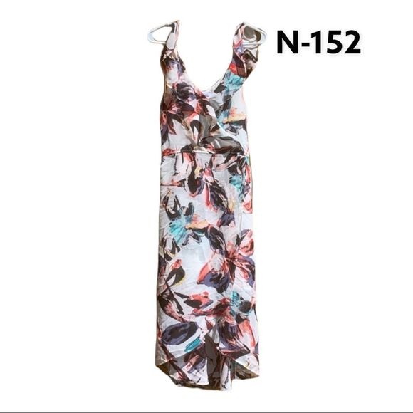 Fourteenth Place Dresses & Skirts - SzM Fourteenth Place Muti Color Dress